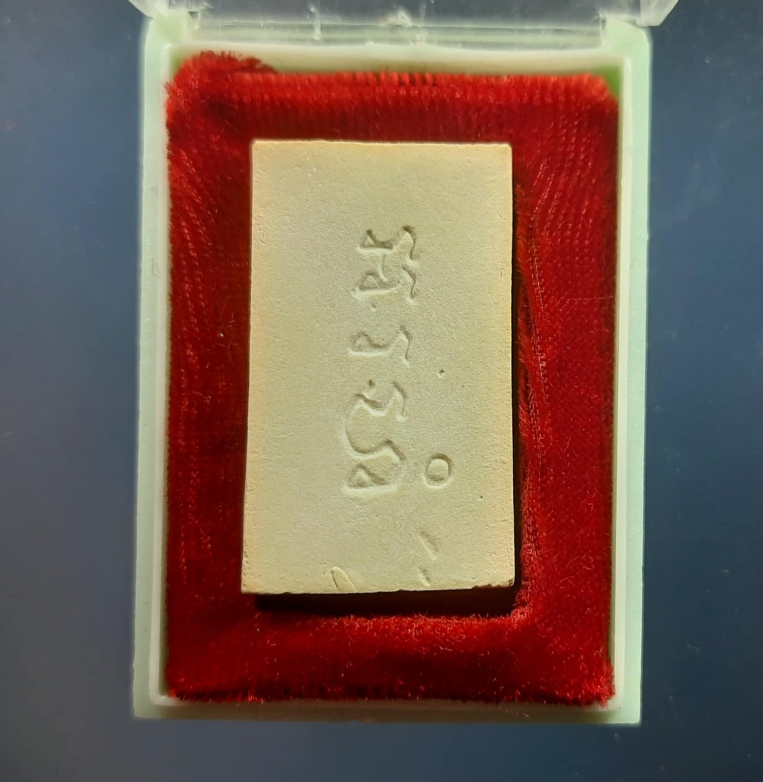 f2aa1214-0cd8-4e5b-b66a-294f069e60f5.jpg